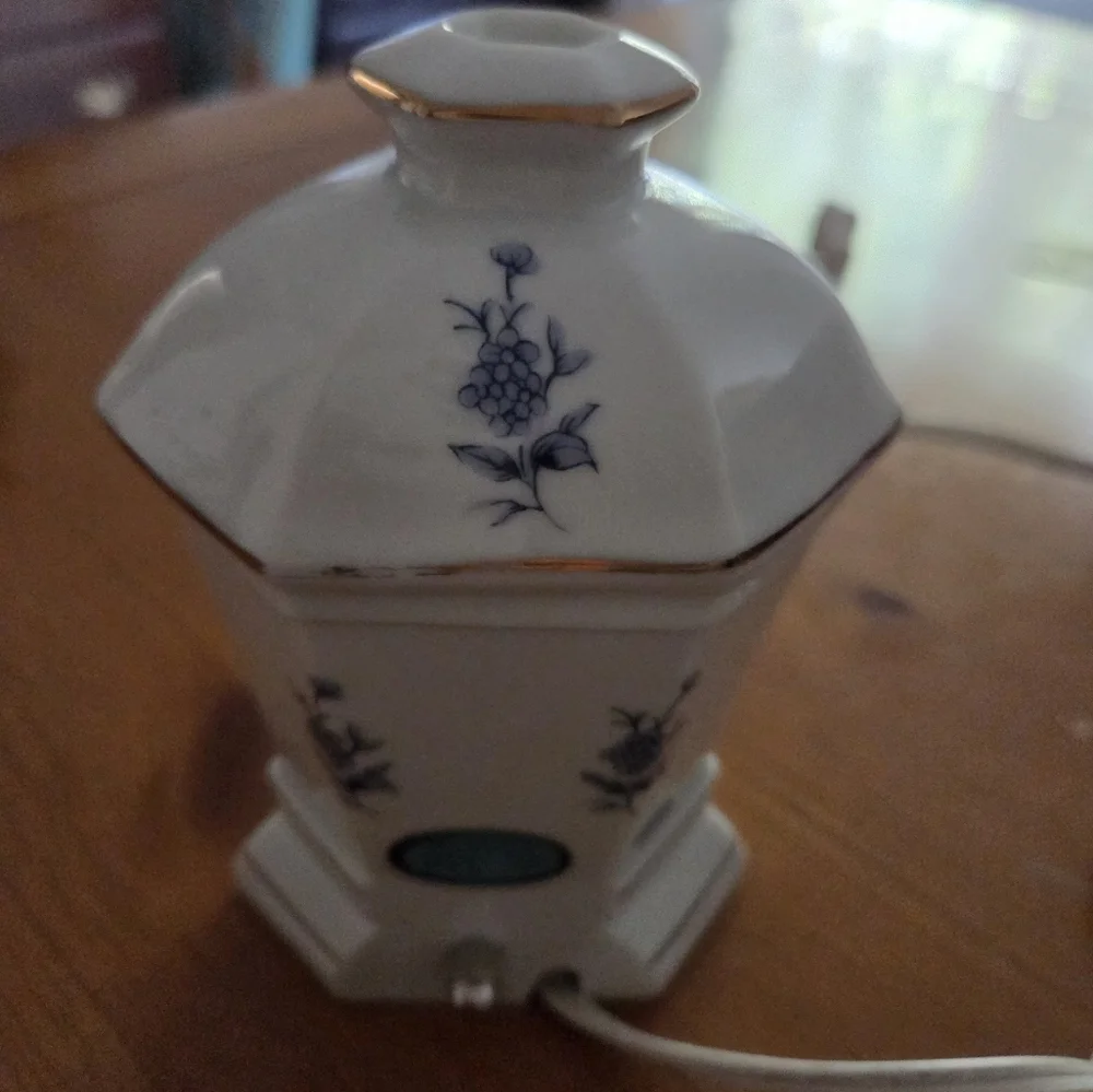Vintage Porcelain Nightlight From Japan